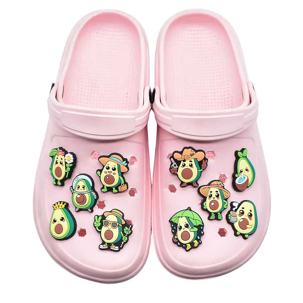 Zuecos Pines-Charms de Aguacates